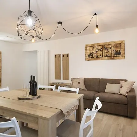 Caty's Apartmán Temù